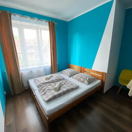 Hostel 1902