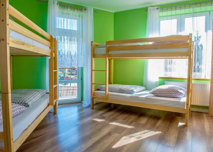 1902 بيت شباب