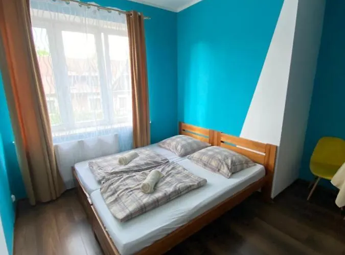 بيت شباب 1902